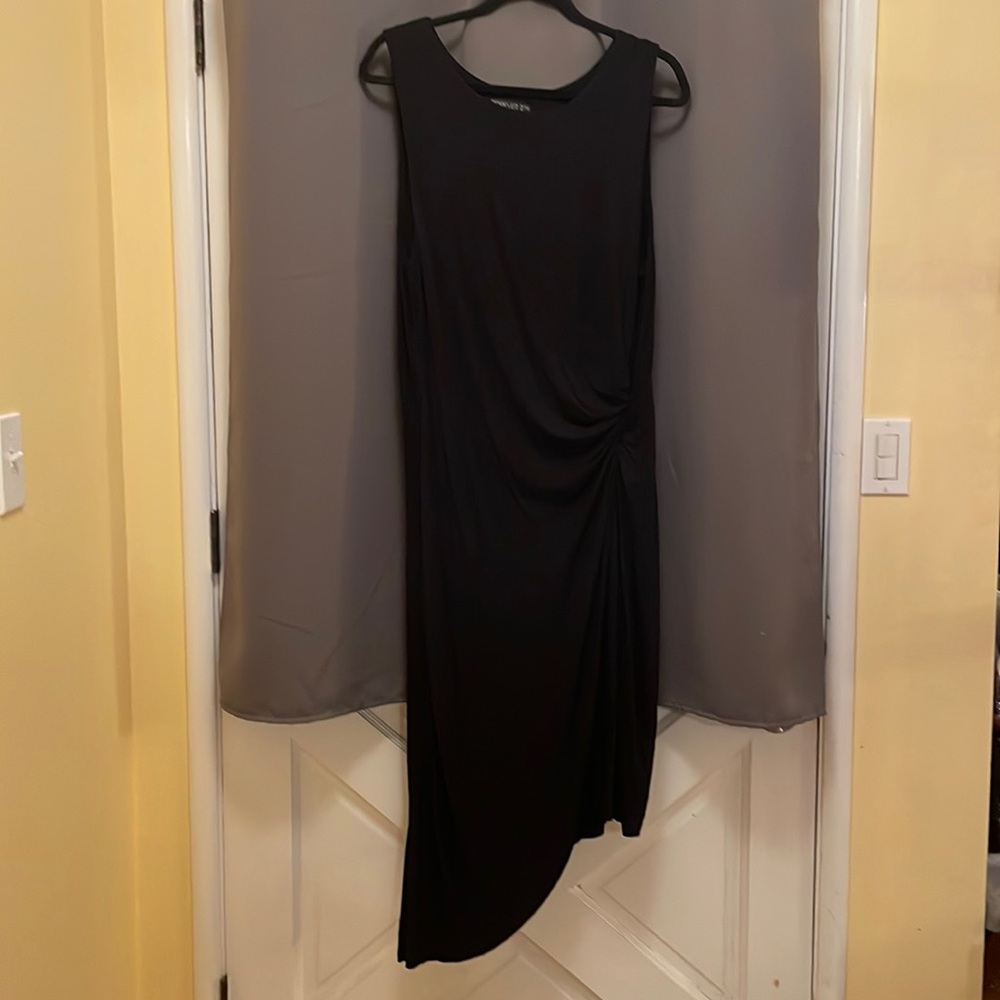 Forever 21 + black asymmetrical body con dress